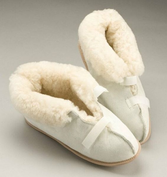 Picture of Medium - Medical Sheepskin Slipper (Size: 8)